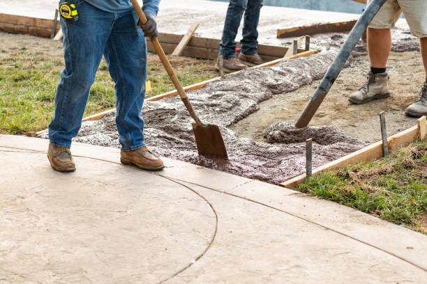 Best Concrete Sidewalk Installation  in Munsons Corners, NY
